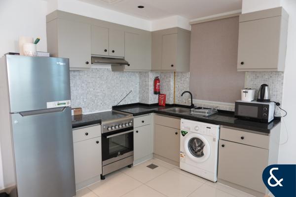 Multiple Cheques | Furnished | Mid Floor